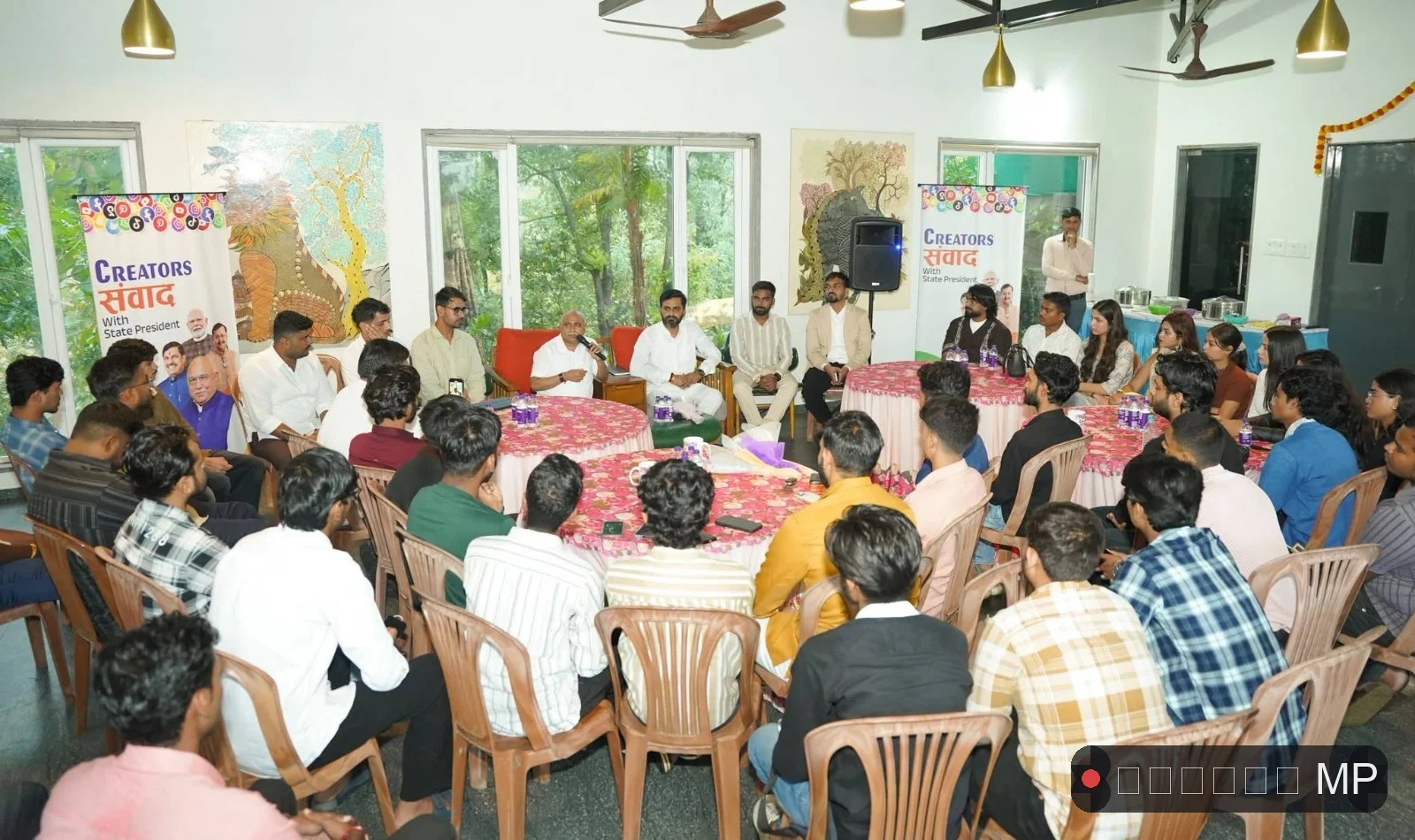 सोशल मीडिया इंफ्लुएंसर्स की मदद लेगी बीजेपी प्रदेश अध्यक्ष हेमंत खंडेलवाल ने की मुलाकात