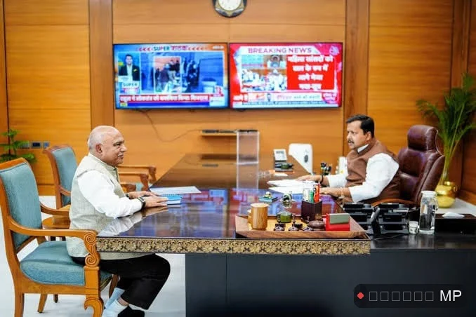 जिस शहर में दूषित पानी पीने से कई घरों के चिराग बुझ गए उसी शहर में भाजपा जलाएगी 'आशीर्वाद का दीया' दो दिन बाद राहुल गांधी फूंक मारने आएंगे