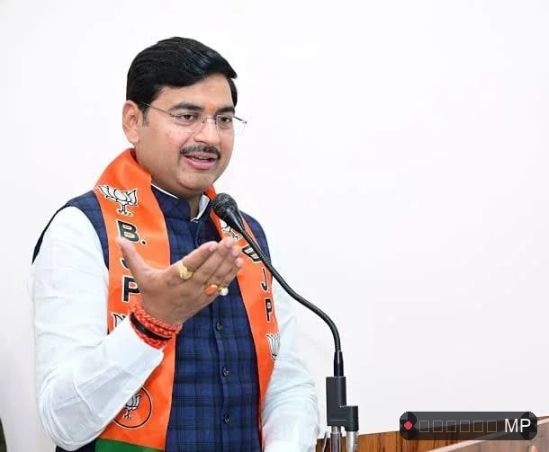 सेवा का 'संकल्प' लेते ही बीजेपी के राष्ट्रीय मीडिया संयोजक आशीष अग्रवाल ने ग्वालियर आगमन पर जश्न मनाने से किया इंकार