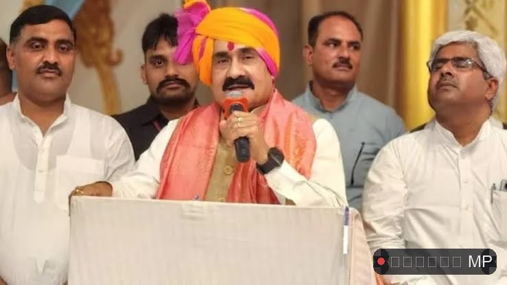 डॉ. नरोत्तम मिश्रा ने कहा वोट चोरी नहीं हो रही लोगों ने 'चोरों' को वोट देना बंद कर दिया है सीएम यादव और प्रदेश अध्यक्ष खंडेलवाल ने कहा मांफी मांगे राहुल
