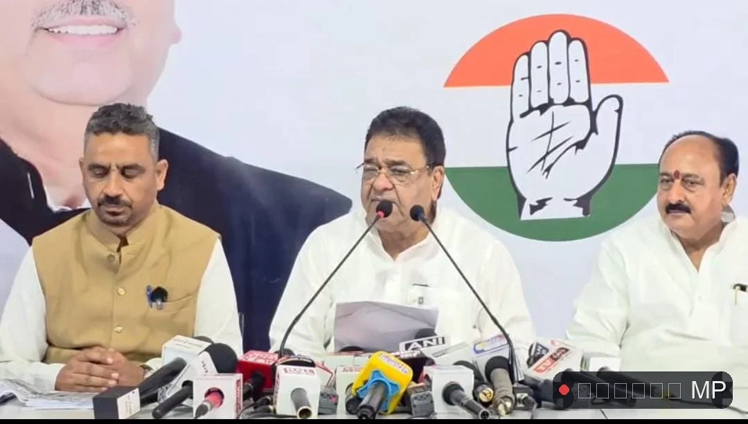नल-जल योजना के नाम पर 3200 करोड़ के घोटाले का कांग्रेस मीडिया विभाग के अध्यक्ष मुकेश नायक ने लगाया आरोप