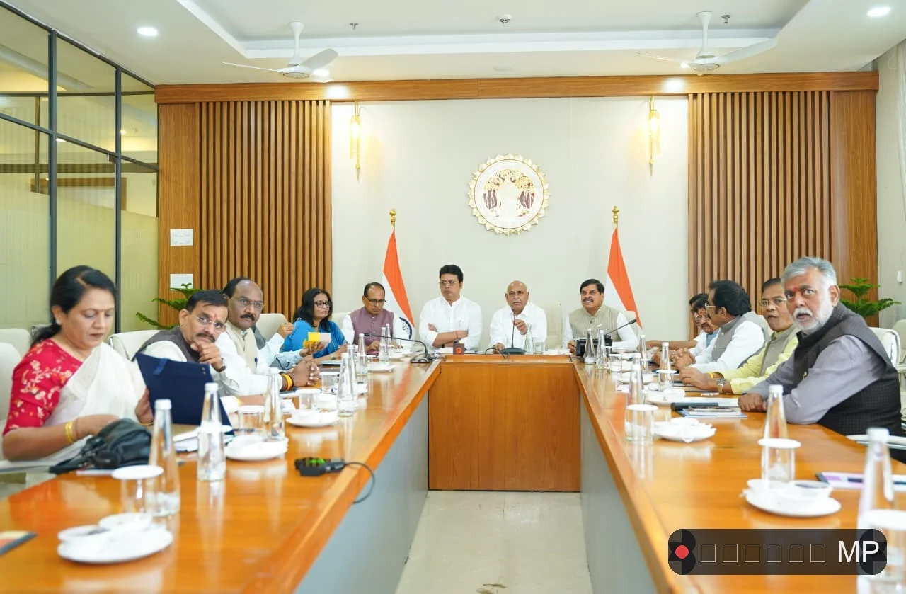 बीजेपी कोर-ग्रुप में 'बेगानी शादी में अब्दुल्ला' दीवाना जैसे बैठे रहे नेता और दिल्ली से नाम नहीं मांगने के बाद भी पांच नामों का पैनल राज्यसभा के लिए भेजा बात हजम नहीं हुई