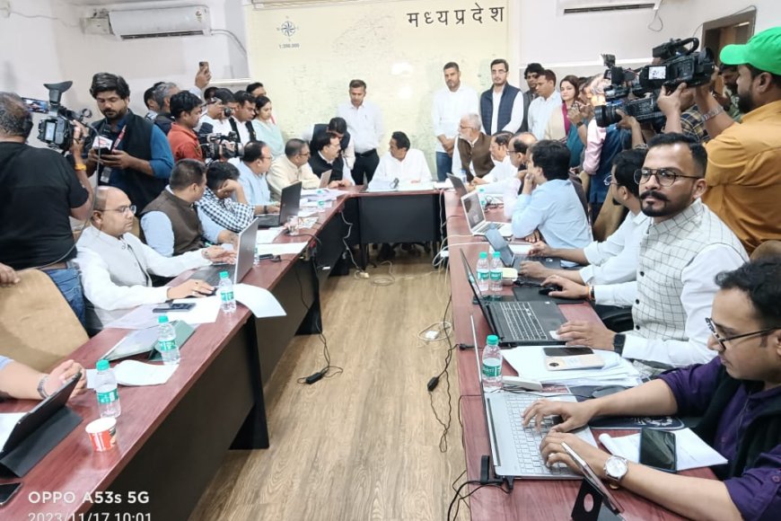 कांग्रेस के कंट्रोल रुम का पीसीसी चीफ कमलनाथ ने किया निरीक्षण
