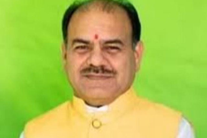 एक हैं भाजपा विधायक सबनानी जी शालीनता ऐसी कि इनकी विनम्रता के आगे पत्थर भी पिघल जाए