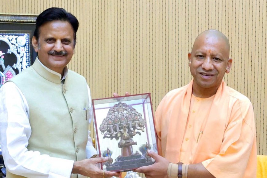 रीवा में नशे के कारोबार पर रोक लगाने के लिए डिप्टी सीएम राजेन्द्र शुक्ला ने यूपी के सीएम से की मुलाकात