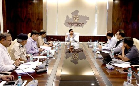 सीएम यादव का सख्त आदेश,बाढ़ नियंत्रण में लगे अधिकारी-कर्मचारी 24 घंटे करें कार्य