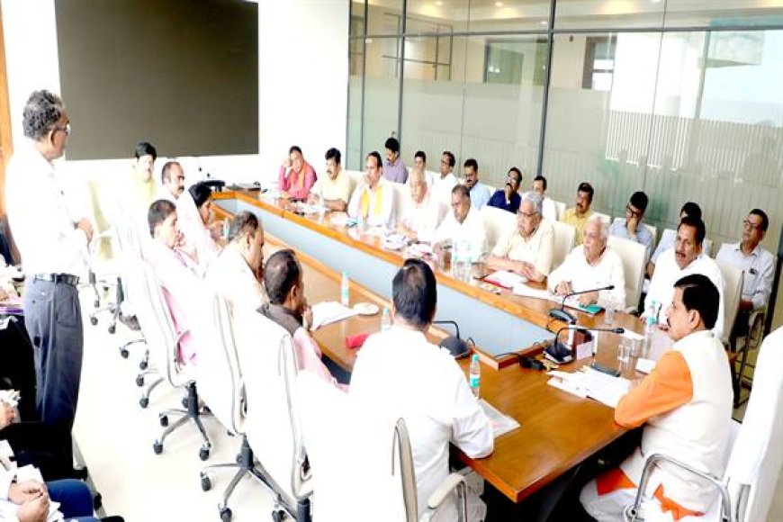 हर विधानसभा को विकास के लिए मिलेंगे 60 करोड़,विधायक अपने विधानसभा क्षेत्र के विकास के लिए चार साल का रोडमैप बनाएं :मुख्यमंत्री डॉ. यादव