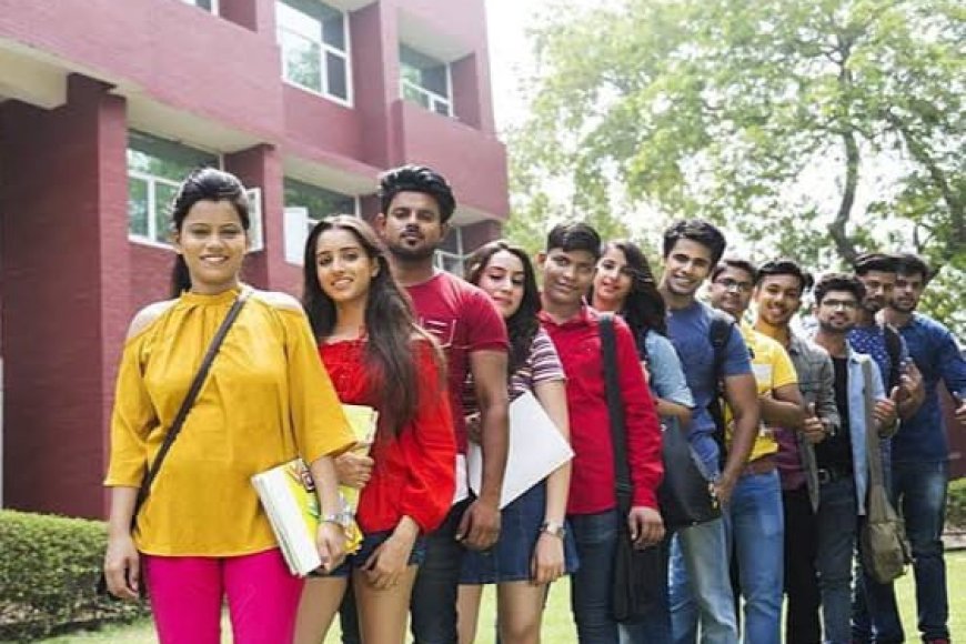 कॉलेजों में जींस और टी-शर्ट नहीं कुर्ता और सलवार सूट पहन कर आएंगी छात्राएं,सरकार ने जारी किया सख्त आदेश