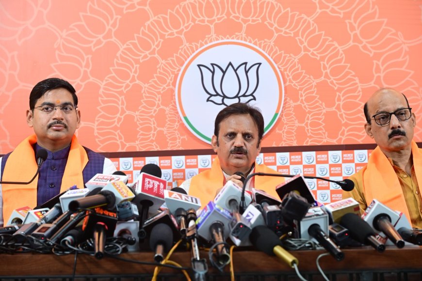 सरकार की उपलब्धि बताने आए राजेन्द्र शुक्ला ने बताई प्रदेश की कमजोरी,कहा सफर के लिए एक हजार भी नहीं गरीबों के पास