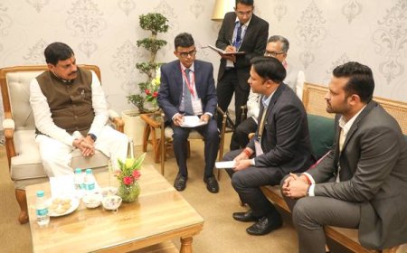 बुंदेलखंड की धरती पर बड़ी संख्या में लगेंगे उद्योग,सीएम मोहन यादव ने उद्यमियों से की वन-टू- वन चर्चा