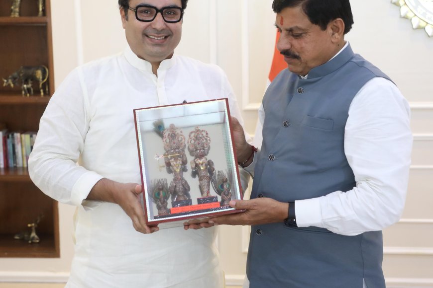 त्योंथर विधायक सिद्धार्थ तिवारी ने सीएम मोहन यादव से की मुलाकात,रीवा का ऐतिहासिक स्मृति चिन्ह किया भेंट