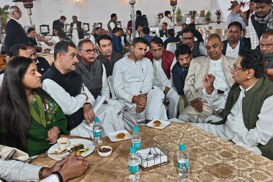 फ्लॉप प्रदर्शन के बाद कमलनाथ के निवास पर कांग्रेस का रात्रिभोज,कमलनाथ से सियासी टिप्स लेते कांग्रेस अध्यक्ष और अन्य