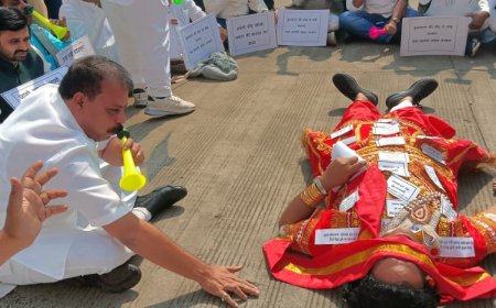विधानसभा पहुंचा कुंभकरण,कांग्रेस विधायकों के बीन बजाने पर भी नहीं जागा कुंभकरण,पढ़िए पूरी खबर