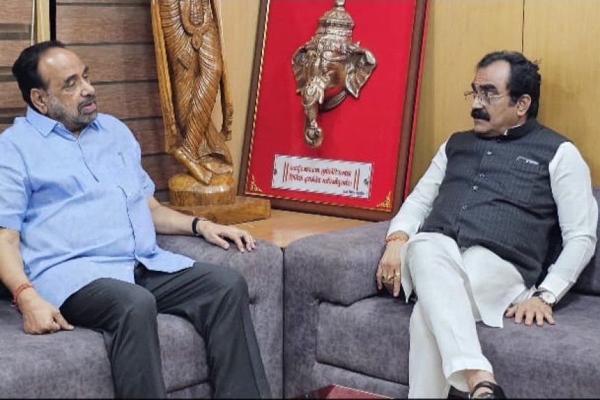 'उपेक्षाओं' के बीच अपेक्षा का रिस्ता क्या कहलाता है,तस्वीर खुद बयां करती है भाजपा नेताओं की मजबूरी