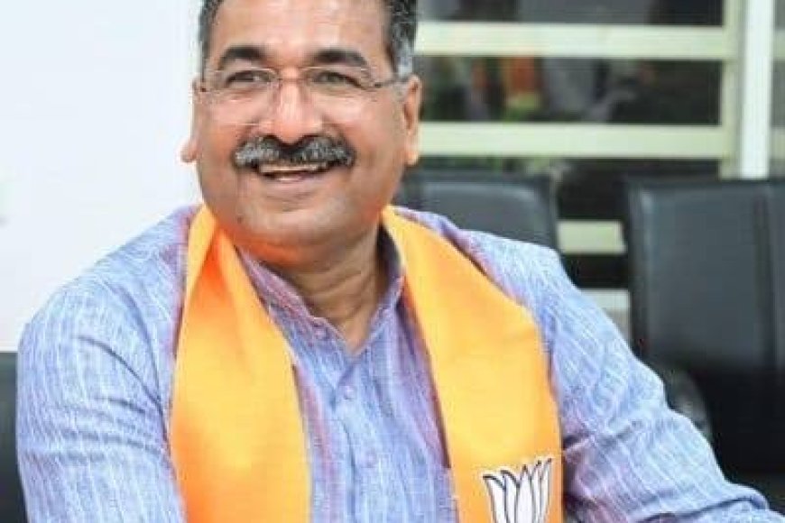 भाजपा अध्यक्ष के कमजोर पड़ने पर संगठन महामंत्री हितानंद शर्मा को अनुशासन की लेनी पड़ती है क्लाश