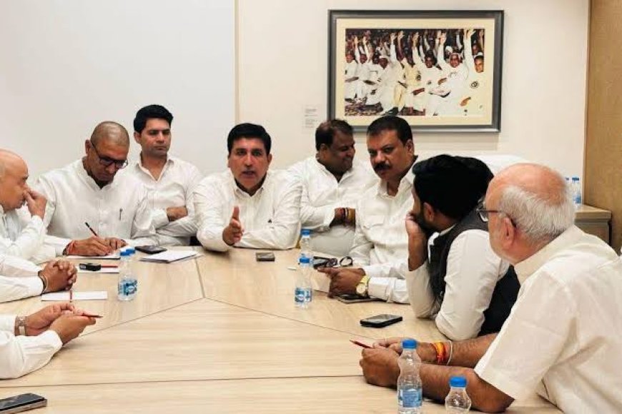 कांग्रेस नेता रात भर मोबाइल में टकटकी लगा कर लिष्ट का करते रहे इंतजार,नहीं निकला संगठन के ‘सृजन’ नतीजा