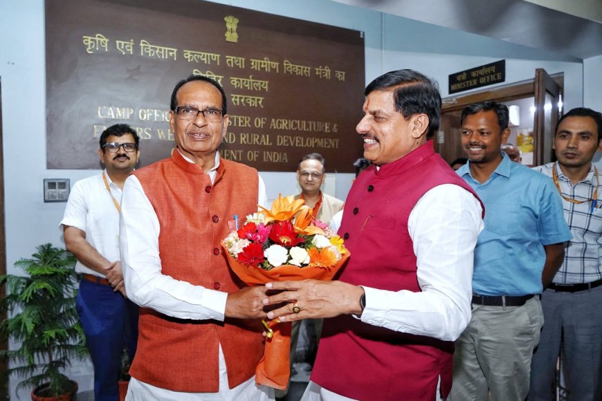 'गाड़ी बंगले' की चाहत भाजपा का बिगाड़ रही खेल,भोपाल से दिल्ली तक बीजेपी नेताओं ने लगाई उठक-बैठक