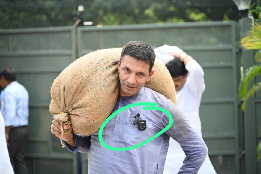 कांग्रेस अध्यक्ष को 'छपास' की ऐसी बीमारी लगी कि कुर्ते की जेब में तीन माइक लगा कर केन्द्री कृषि मंत्री के घर पहुंच गए