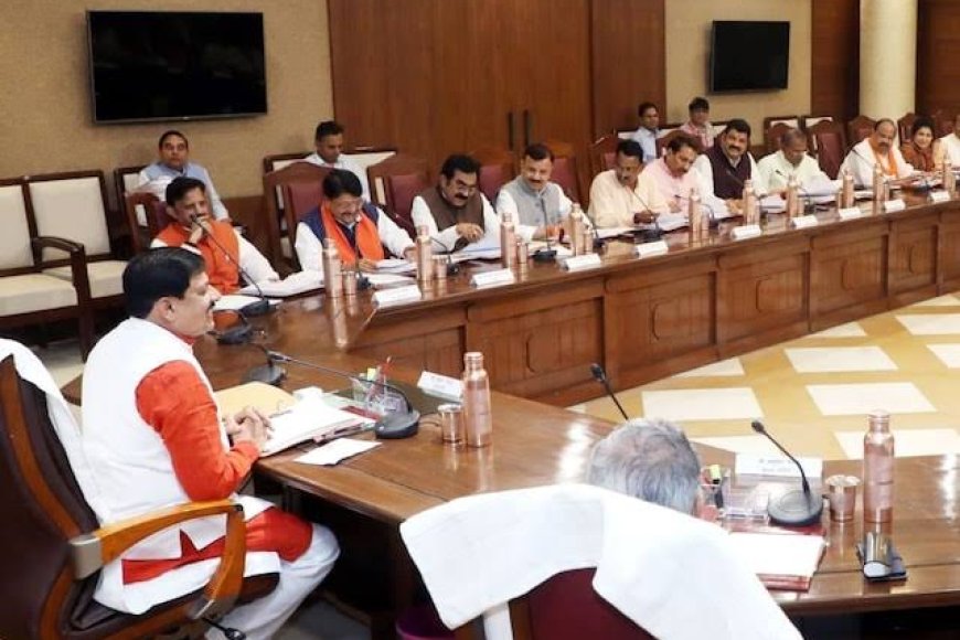 कांग्रेस के रास्ते पर प्रदेश की मोहन सरकार खुद को जनता से ऊपर समझती है सरकार