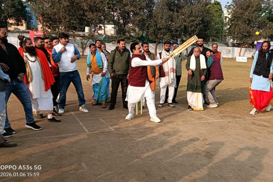 क्रिकेट की पिच हो या राजनीति का मैदान डॉक्टर नरोत्तम मिश्रा का कोई तोड़ नहीं