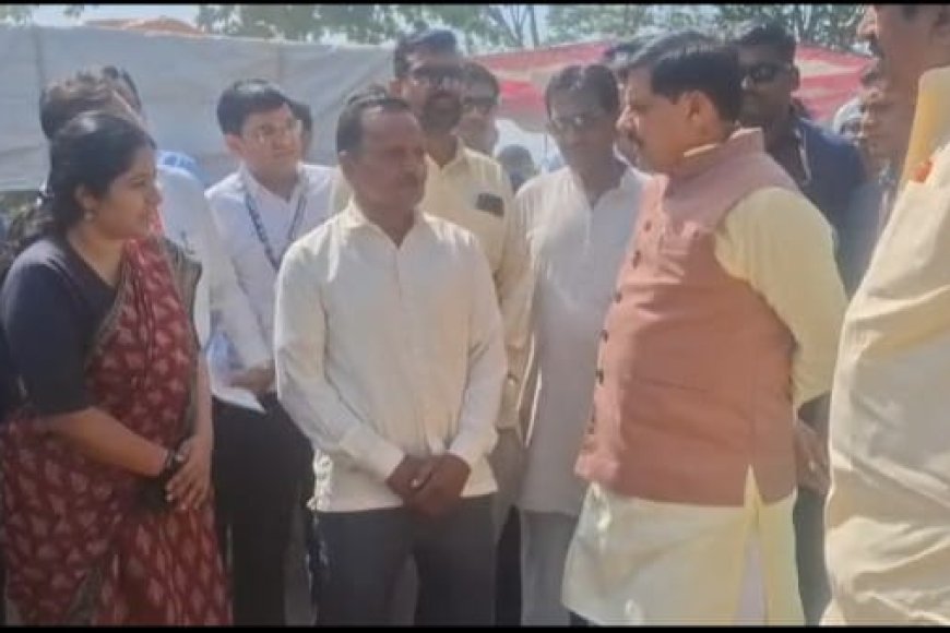 गेहूं खरीदी केन्द्र का औचक निरीक्षण करने पहुंचे सीएम मोहन यादव किसानों से ली जानकारी