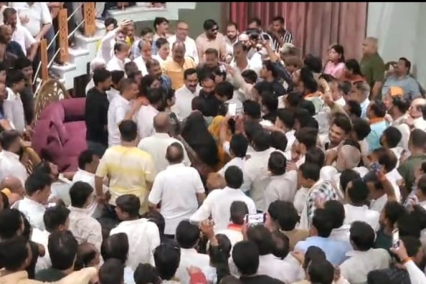 जिस दतिया ने भाजपा को आइना दिखाया उसी दतिया ने नरोत्तम को सिर माथे पर बिठाया
